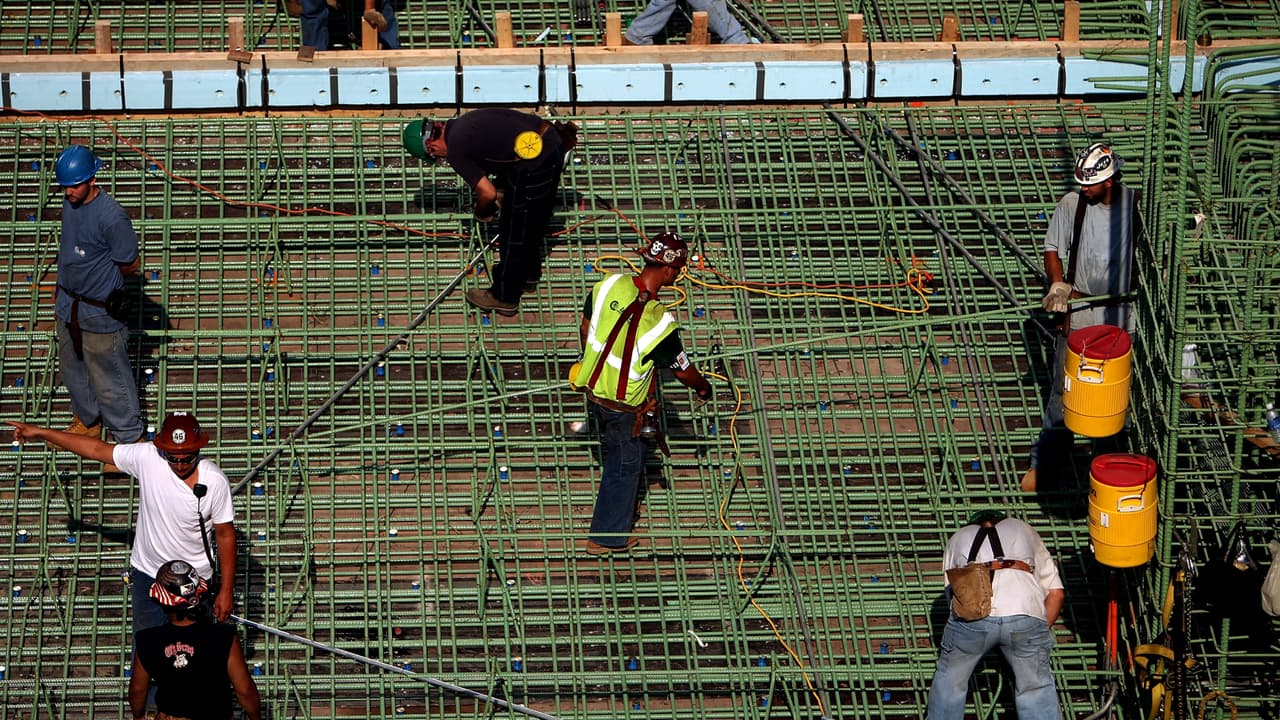 Trabajadores de la construcción son más propensos a morir de sobredosis, revela estudio