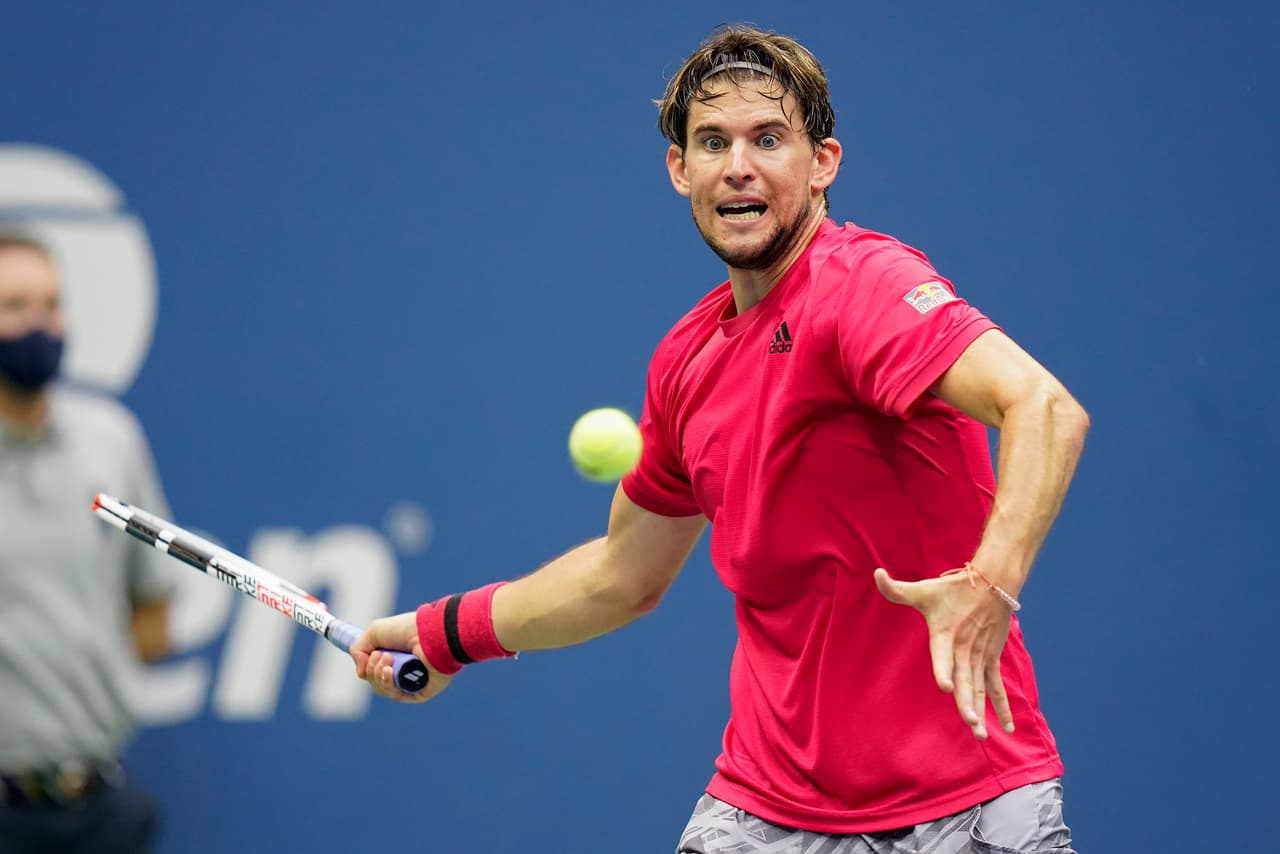 Con un resultado final de 6-2, 6-4, 4-6, 3-6 y 6-7 (6-8), Dominic Thiem gana el US Open y se convierte en el primer tenista nacido en los años 90 que gana un Grand Slam.