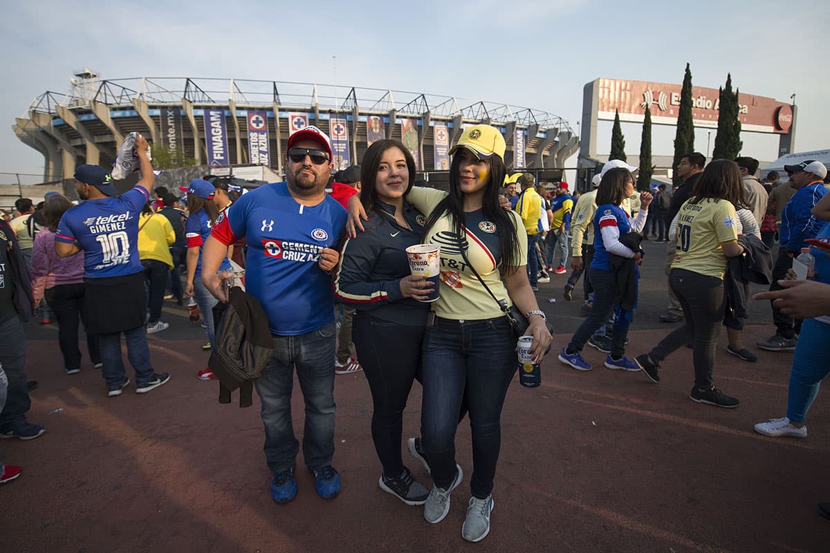 En el Estadio Azteca se vive la Final del Apertura 2018 entre Cruz Azul y América.