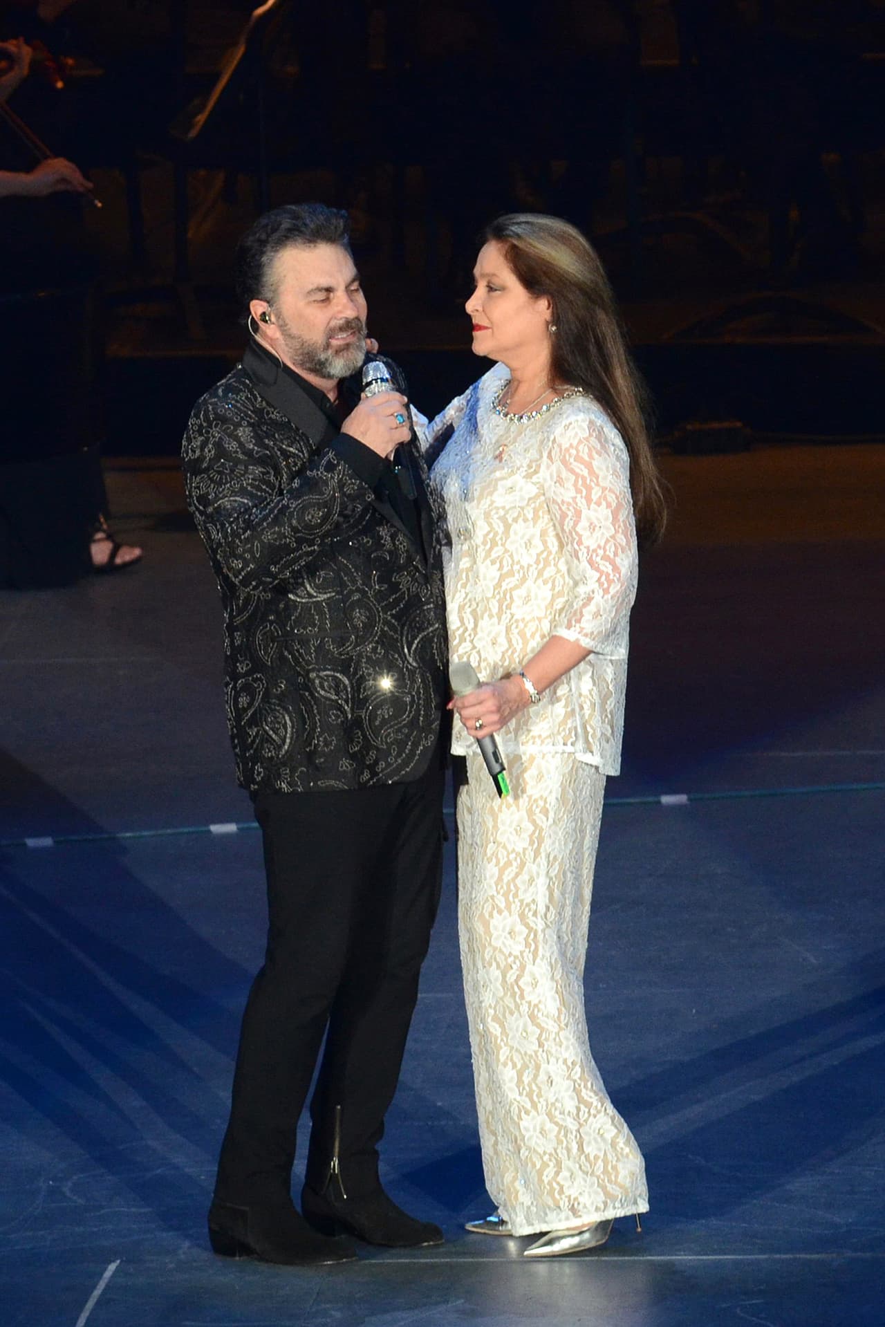 "Soy una sobreviviente del cáncer y me da mucho gusto estar aquí. Yo le digo hermanas a las que hemos sobrevivido al cáncer. Soy esa persona que quiere honrar la vida, la vida que me fue devuelta", aseguró.