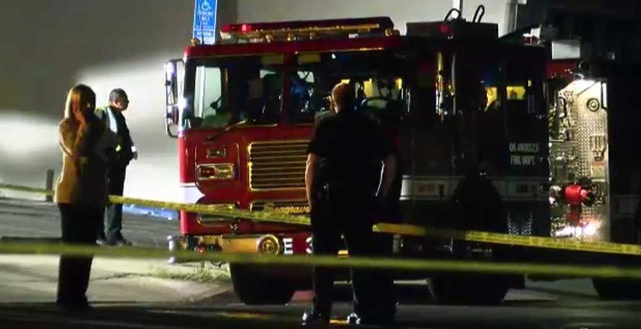 Accidente de camión de bomberos dejó estragos en Hollywood