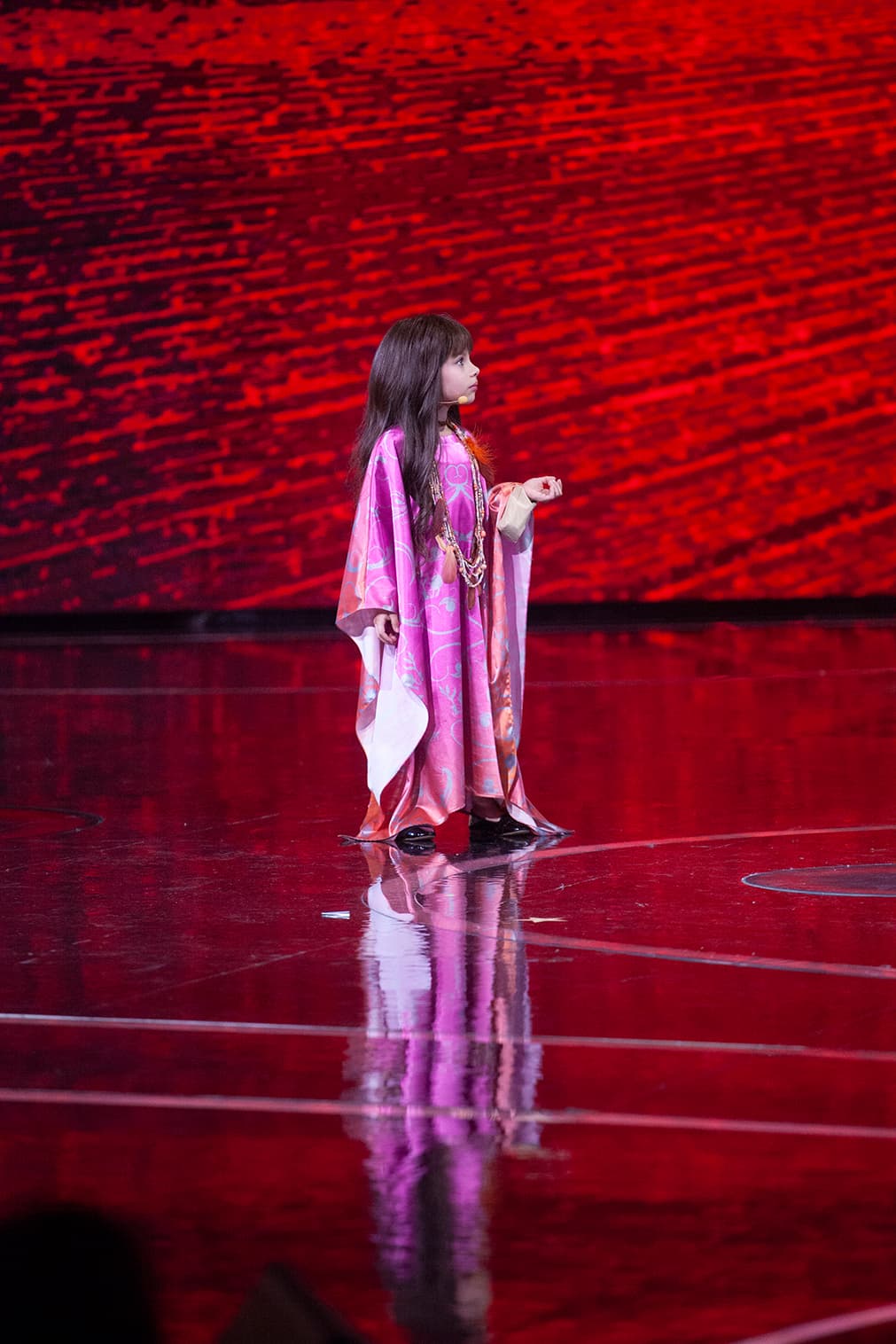 "Momento, momento, momento, mi querida Galilea. ¿Por qué empezaron el programa de Pequeños Gigantes sin la Vero original? Soy yo", dijo la niña.