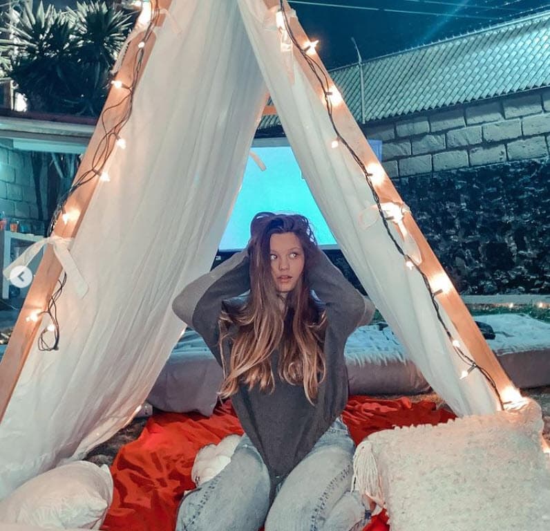 La adolescente de 13 años es modelo, así lo ha mostrado en sus publicaciones de Instagram.
<br>