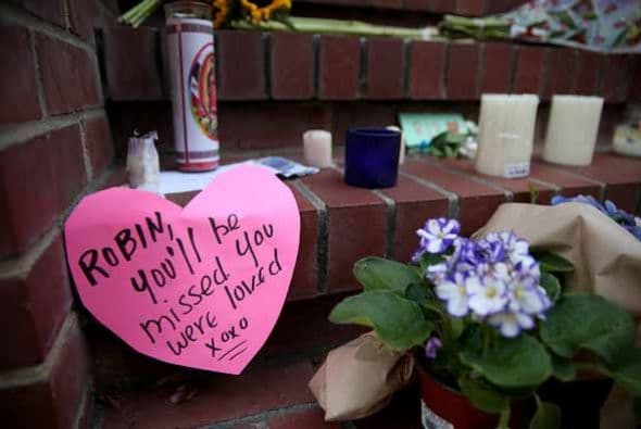 Tras la trágica partida de Robin Williams, su estrella en el paseo de Hollywood, su casa y hasta las locaciones de sus películas han recibido honores para el actor. ¿Quieres ver más? las mejores del mundo del entretenimiento aquí