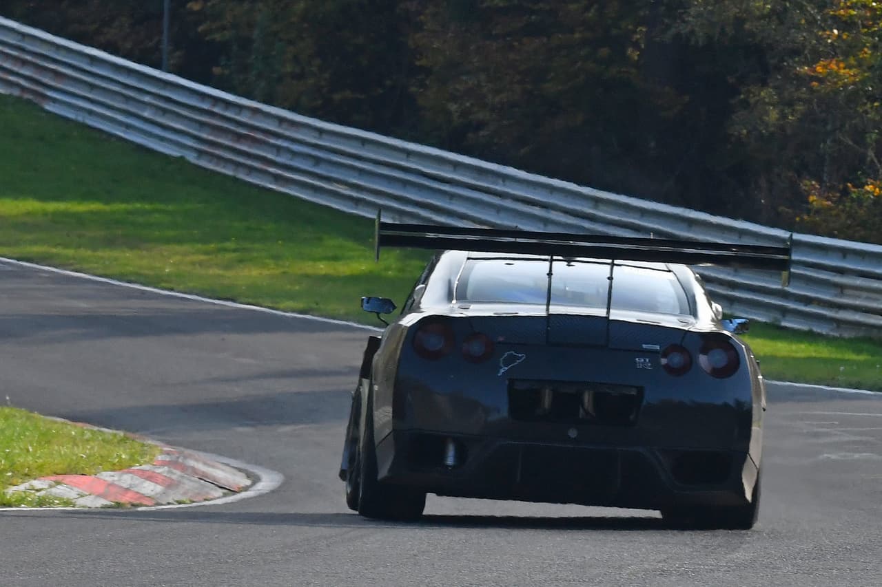 Sus ruedas y sistema de frenos también fueron reemplazados por elementos de alto desempeño.tml>