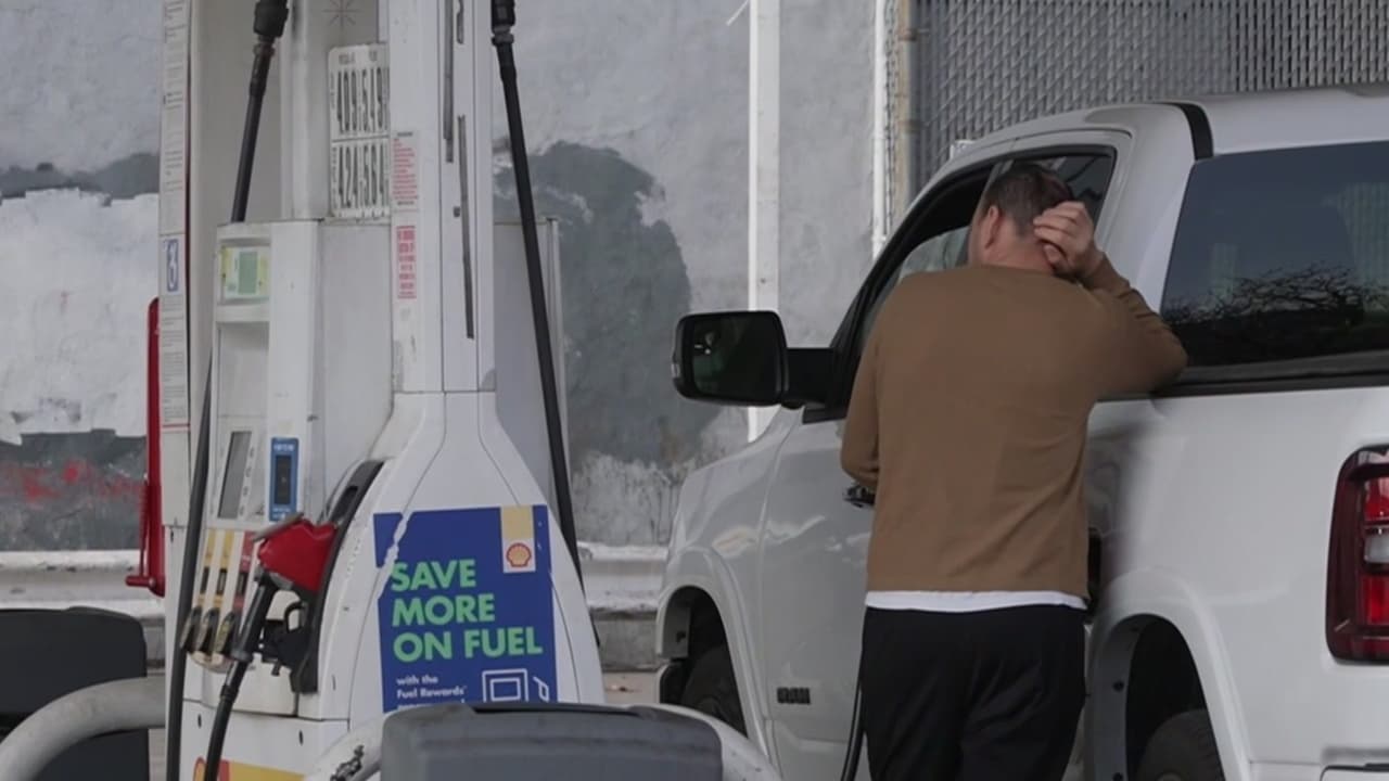 Trump dice que guerra con Irán seguiría 2 a 3 semanas y promete bajar precio de la gasolina