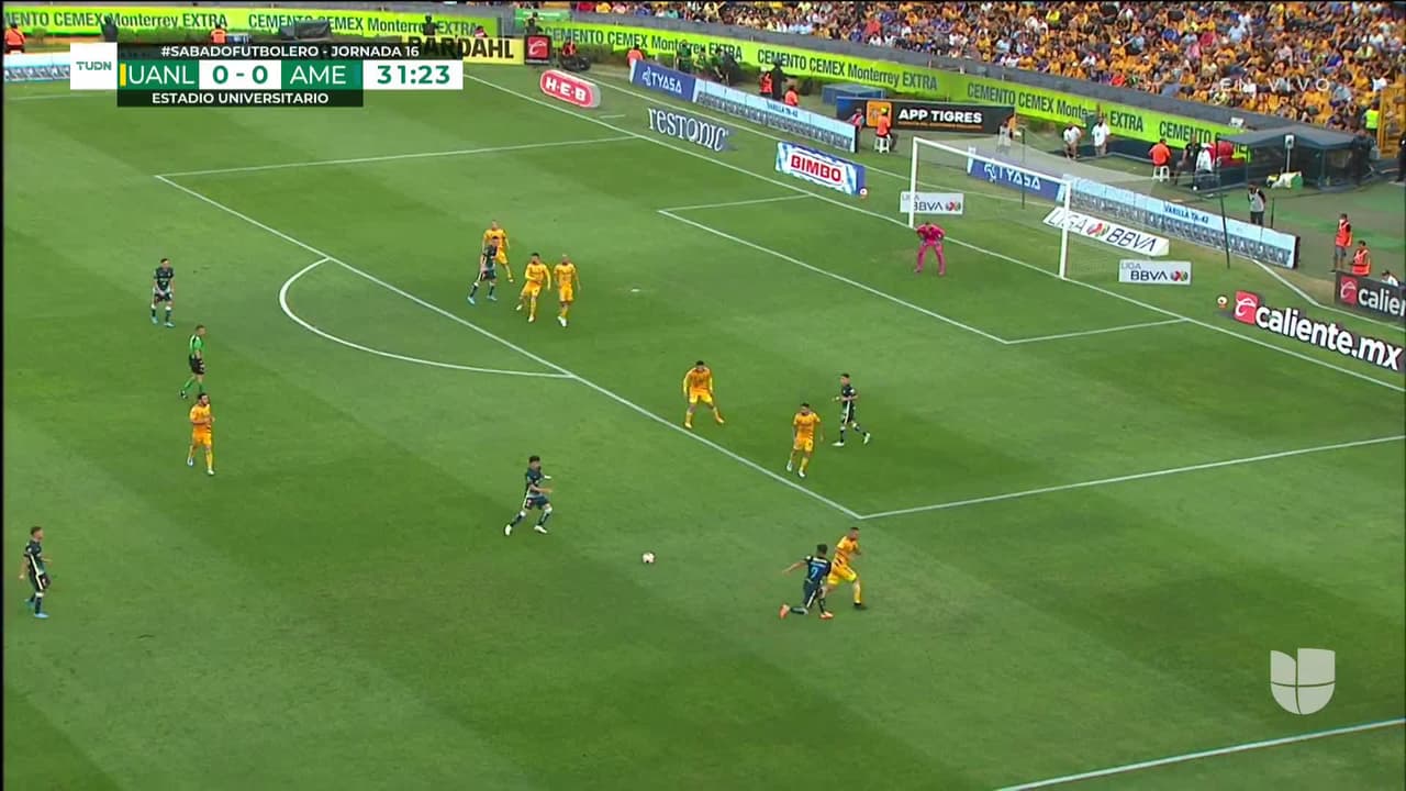 ¡GOOOL! Diego Valdés anota para América.