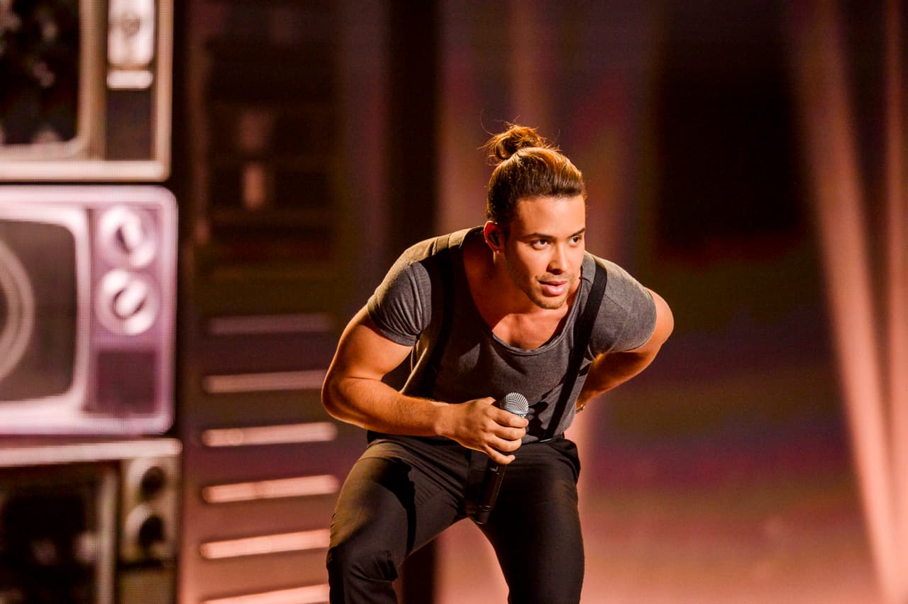 Prince Royce enamoró a las chicas con un medley de ‘Stand by Me’ y ‘La Carretera’.