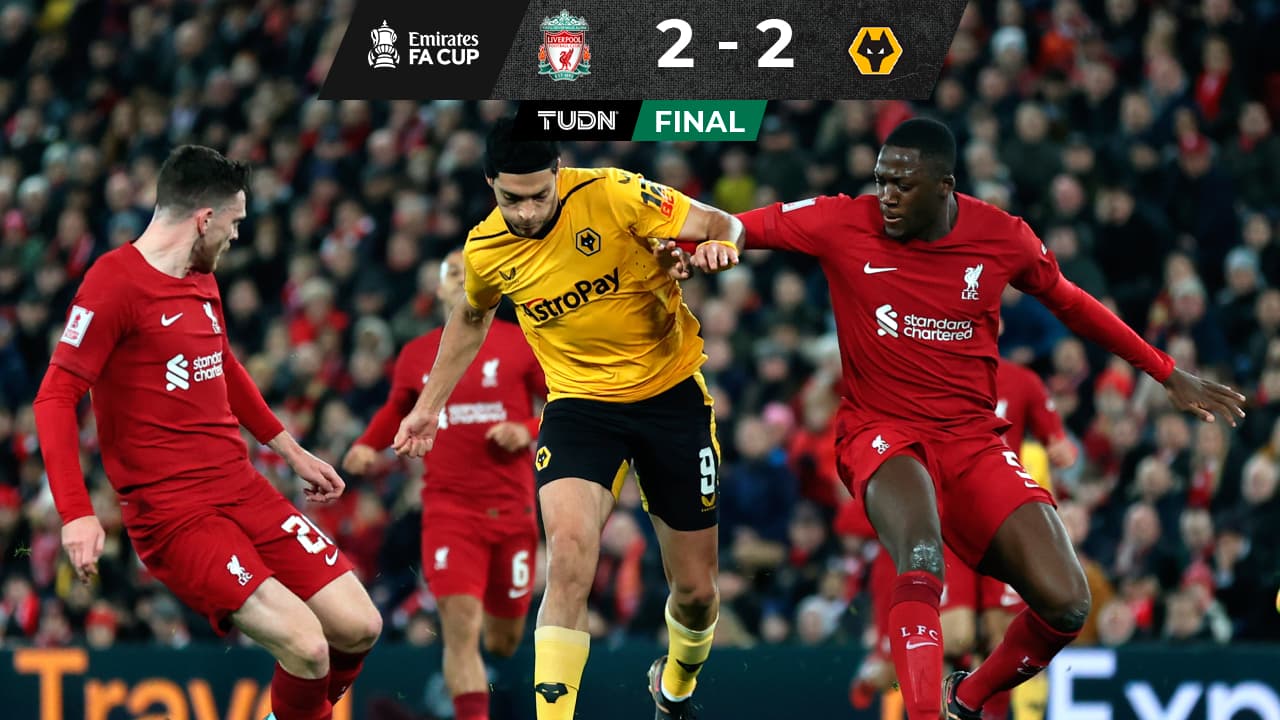 Raúl Jiménez reaparece en titularidad de Wolves en empate ante Liverpool