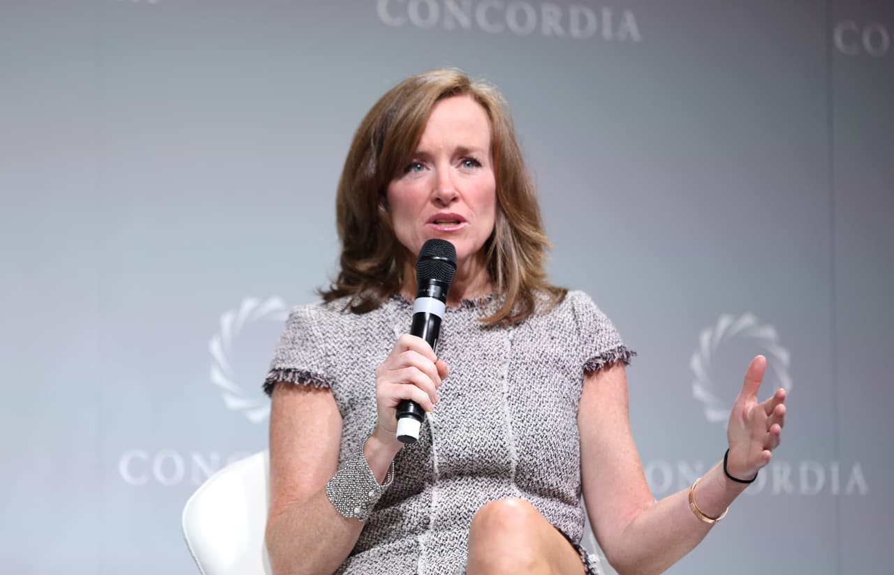 Kathleen Rice. Publicó en Twitter: "Mi oficina ha recibido cientos de llamadas de los electores de #NY04 diciéndome que apoyan el juicio político porque están preocupados por el precedente que sentaríamos para nuestro país si Trump no rindiera cuentas. Tienen toda la razón. Tenemos que empezar los procedimientos de impugnación de inmediato".