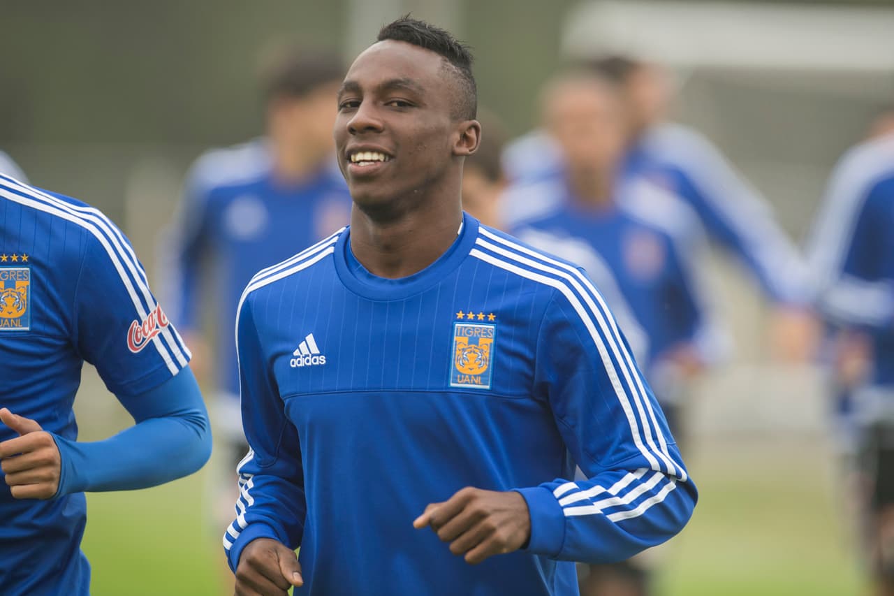 Otro de Tigres que estaría en la lista de transferibles es el también colombiano Julián Quiñones, que después de jugar el Sudamericano Sub-20 no encontró lugar en el equipo del 'Tuca' Ferretti.