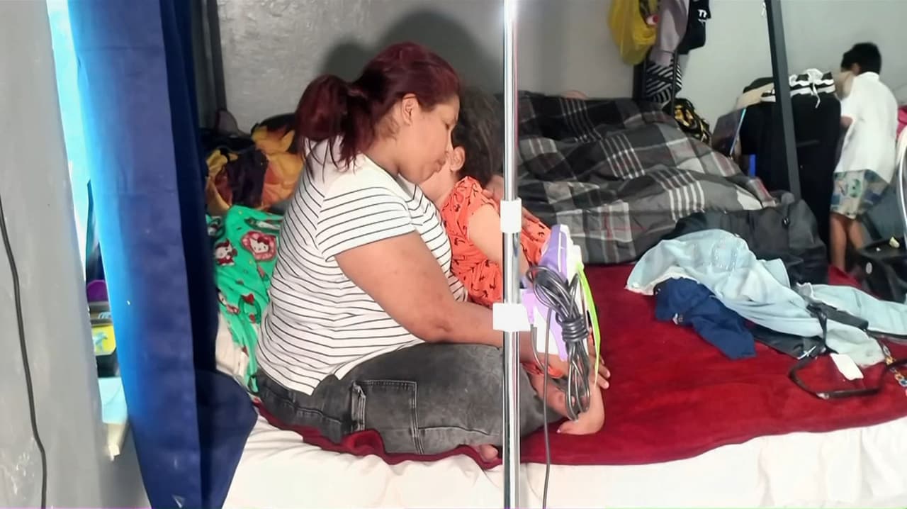 "Pido a Dios tiempo": Familia pide libertad de padre detenido por ICE para despedirse de su hija con enfermedad terminal