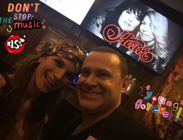 Alan Tacher: "Recordando a "Heart". Se acuerdan??? A cantarrrrrrrrr con mi baby @alantacher". (Noviembre 21, 2015)
