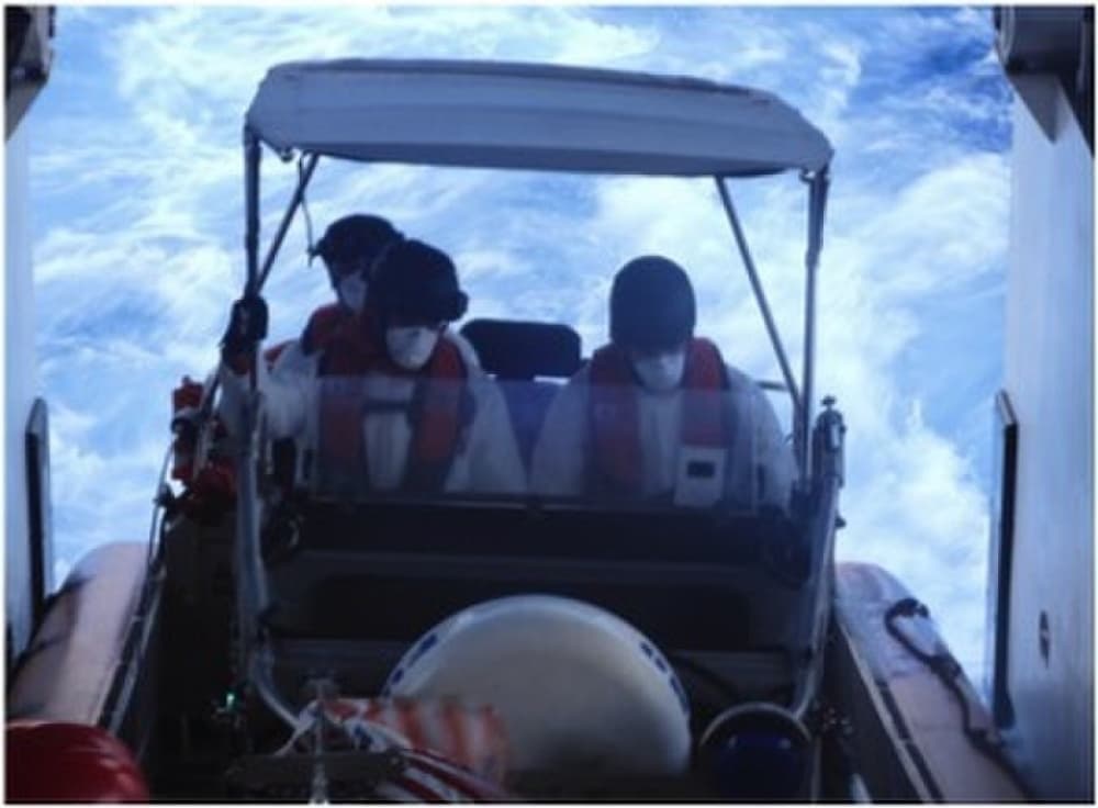 La prioridad, dijeron los oficiales, “es la seguridad de la vida en el mar y estos viajes en embarcaciones mal equipadas no son seguros”.