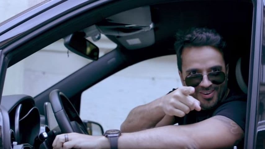 El puertoriqueño
<b> Luis Fonsi es otra de las estrellas</b> esperadas en la gala de los Latin GRAMMY. Tiene cuatro nominaciones, incluida la de Grabación del Año por 'Despacito'. Sus gustos en cuanto a autos no son muy conocidos, al parecer es muy reservado en este tema.