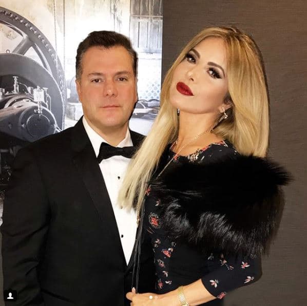 Gloria Trevi asisitió acompañada de su esposo, Armando Gómez.