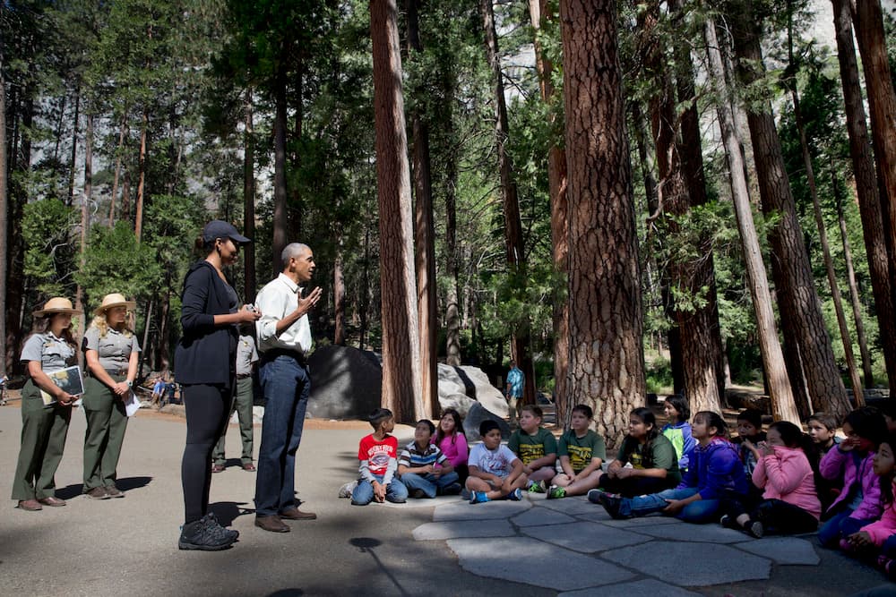 El presidente Obama y su esposa Michelle en el parqe nacional Yosemite