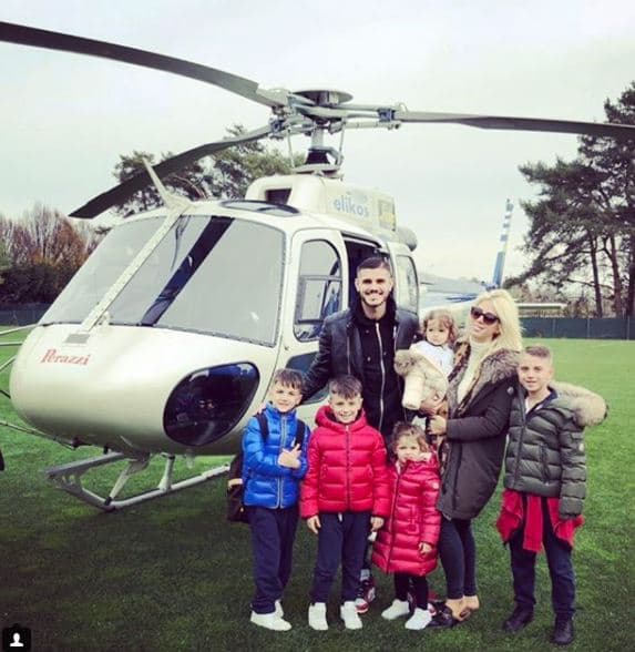 Su estilo de vida es la envidia de muchos, pues está llenos de 
<b>viajes en helicóptero y avión privado, </b>visitas a lugares exclusivos y vestuario de marcas como Gucci, Chanel y Louis Vuitton.