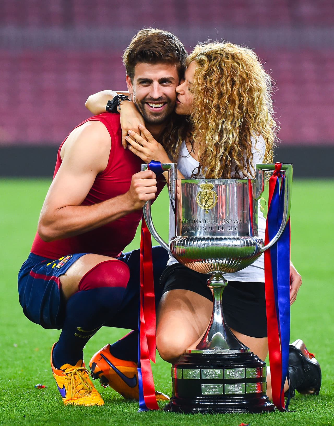 <b><a href="https://www.univision.com/temas/shakira">Shakira</a> </b>y
<b>Gerard Piqué</b> llevan 7 años juntos y tiene dos hijos,
<b>Milan</b> y
<b>Sasha Piqué</b>.