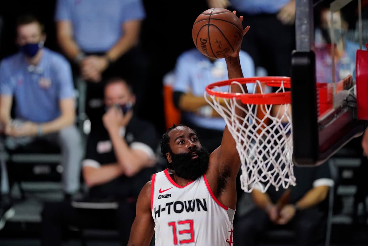 Heat se encamina sin problemas a la Final de conferencia, a los Lakers los borraron