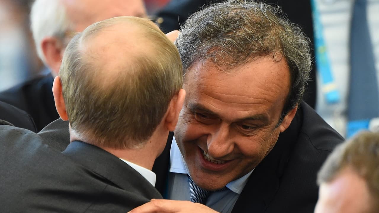 Michel Platini a Vladimir Putin:  "Detenga de inmediato los tiroteos y los bombardeos"