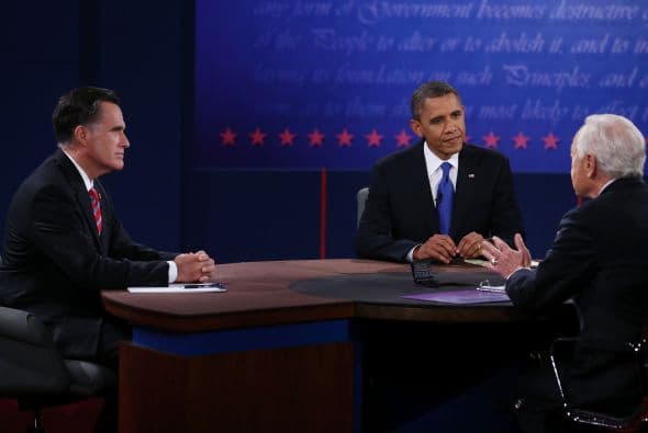 Ambos candidatos pasaron al menos diez minutos hablando de educación, desempleo y presupuestos, pese a que el moderador, Bob Schieffer, trató de reconducir el debate.