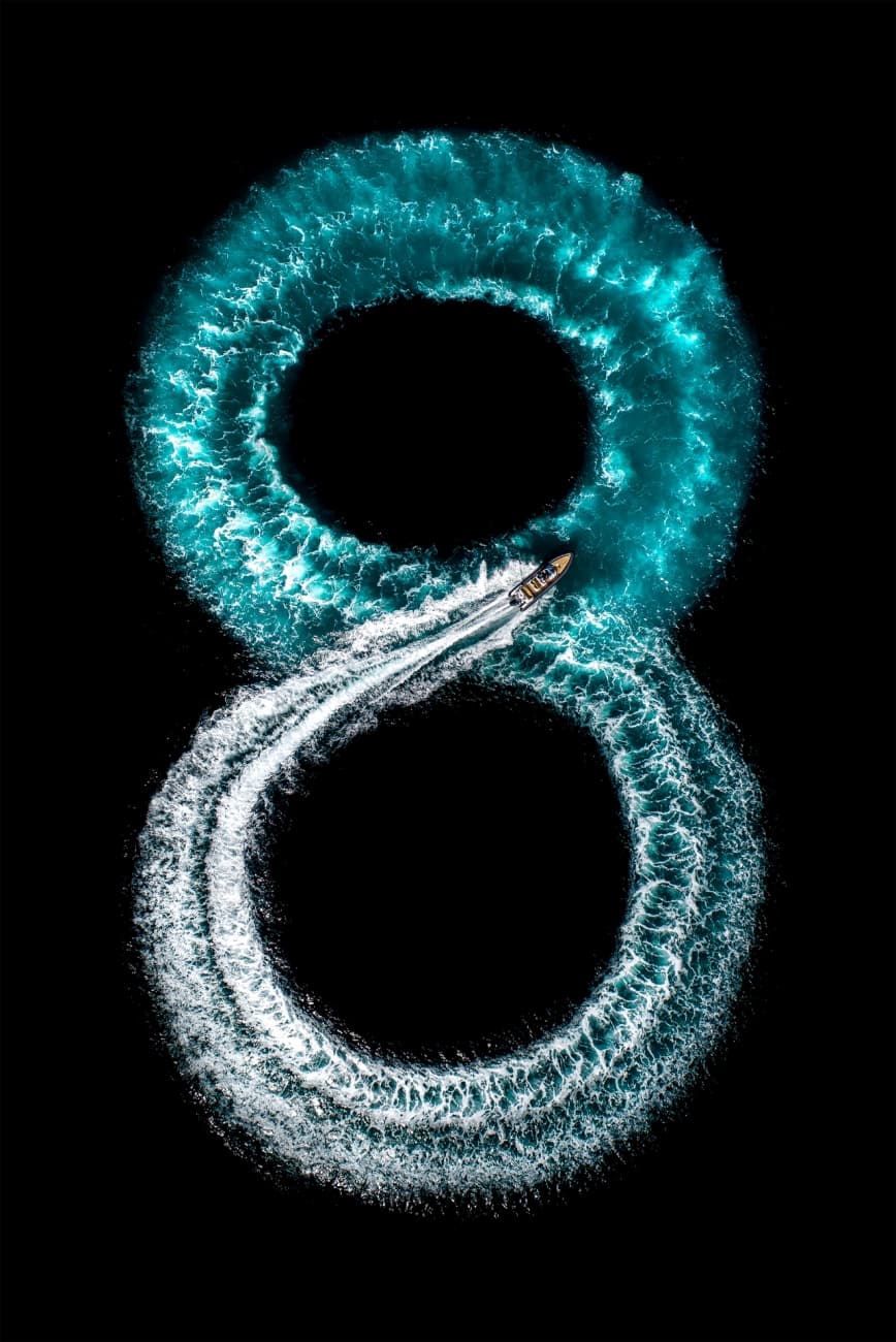 Parece un ocho, pero no lo es. Este símbolo del infinito fue la 
<b>imagen ganadora en la categoría abstracta. </b>