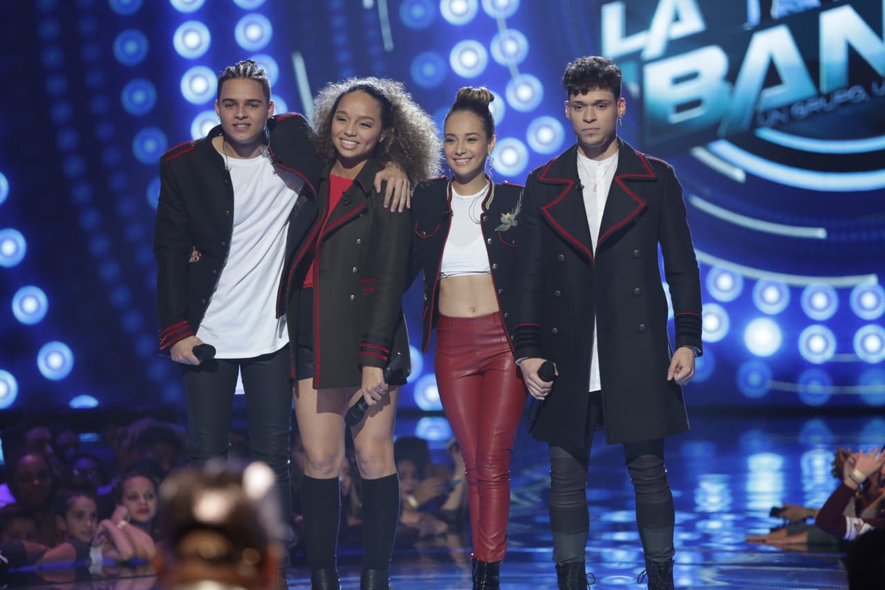 Acá cantó “Don’t Let Me Down” de The Chainsmokers Ft. Daya.