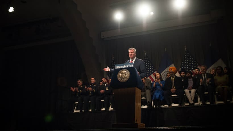 Con demandas el Alcalde de Nueva York frenará iniciativas racistas del gobierno Trump