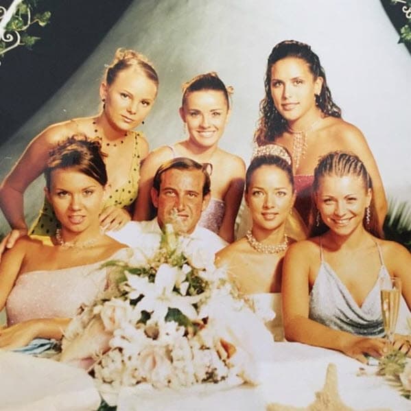 'Amigas y Rivales' divirtió a chicos y grandes con sus diferentes personajes, esta es una de las exitosas telenovelas de Emilio Larrosa. ¿Cuál era tu personaje favorito?