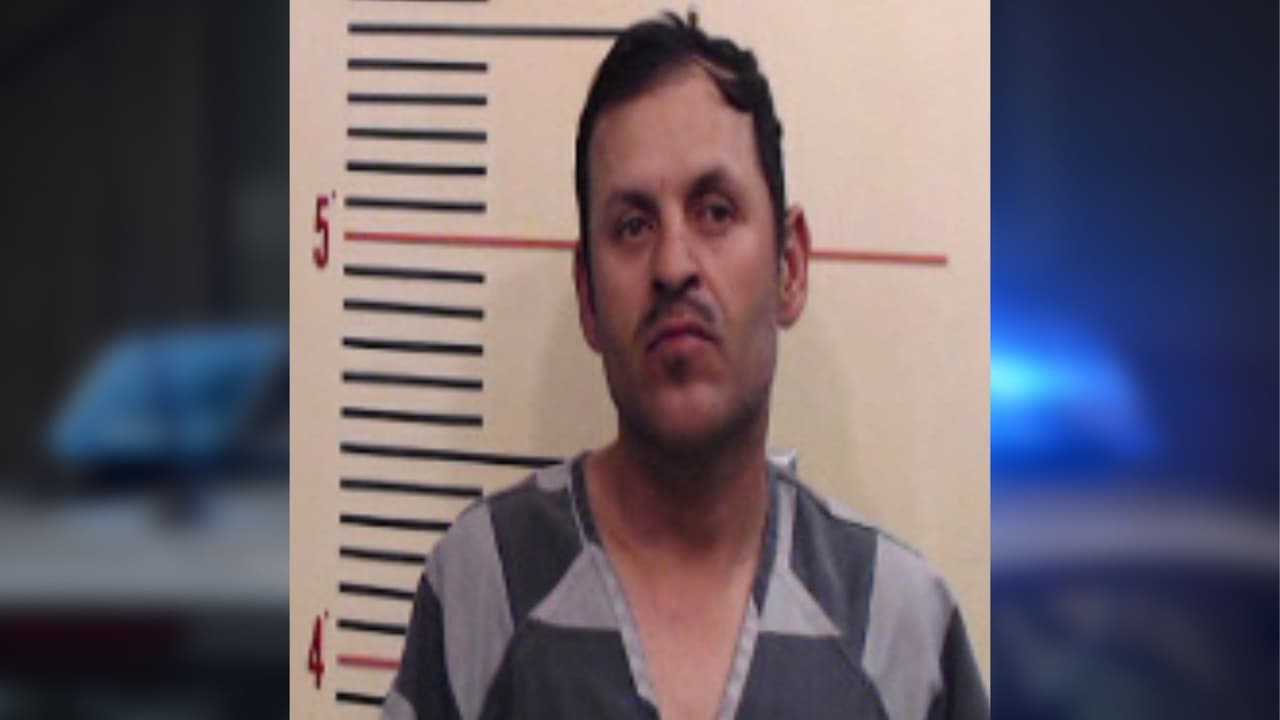 “No le gustaba cómo otros conducían”: hispano se hace pasar por policía y sigue a conductor en Texas