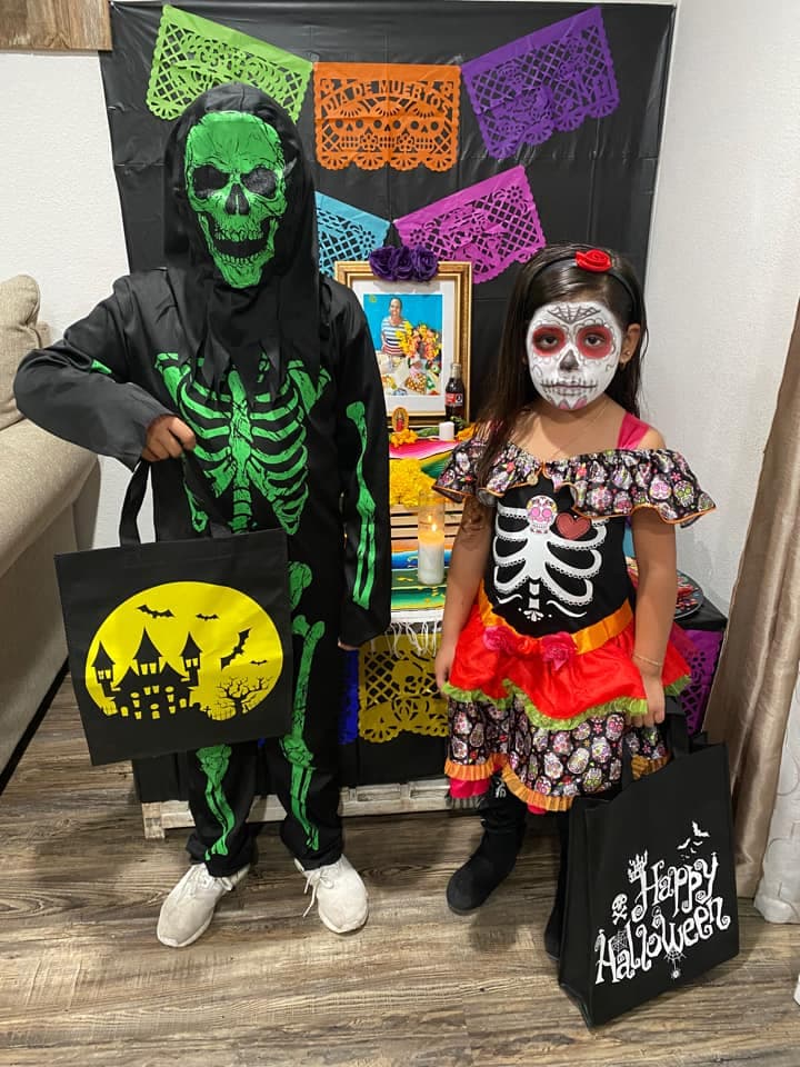 Uniendo lo mejor de dos tradiciones: Halloween y Día de Muertos.
<br>