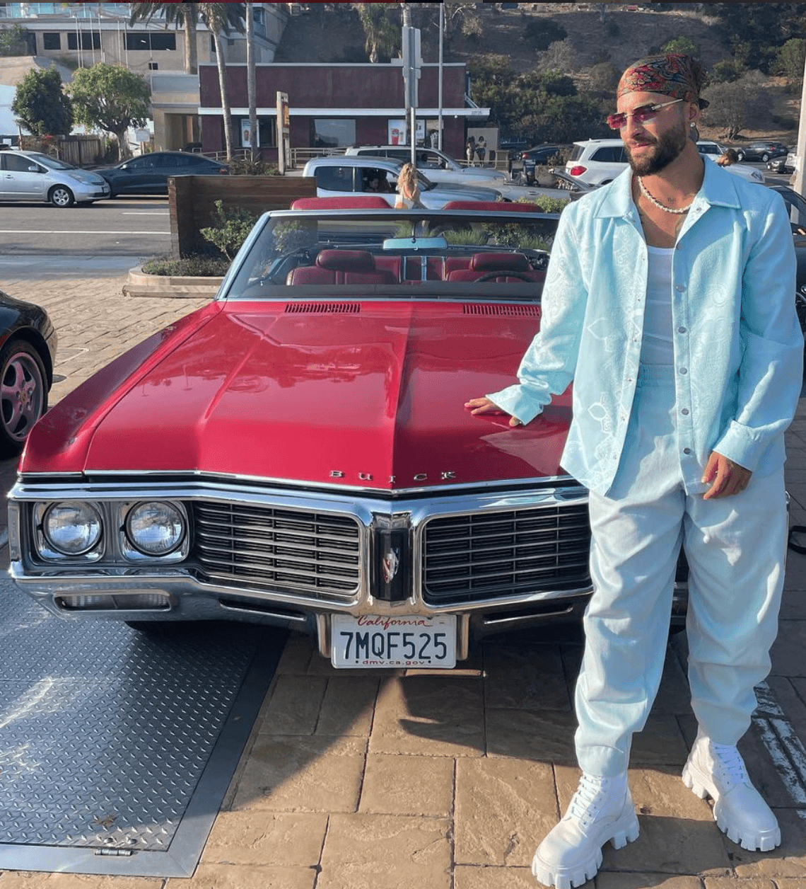 Tratándose de dinero podríamos decir que los cantantes como Maluma no necesitan mas, o que tienen los millones suficientes para cumplir sus propios caprichos.