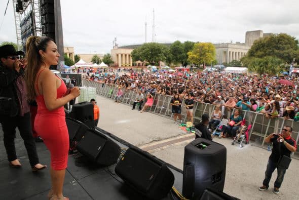 BMFshow en 5deMayo Dallas