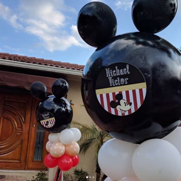 Lourdes cuidó todos los detalles de la decoración que estuvo inspirada en el ratón Micky Mouse.