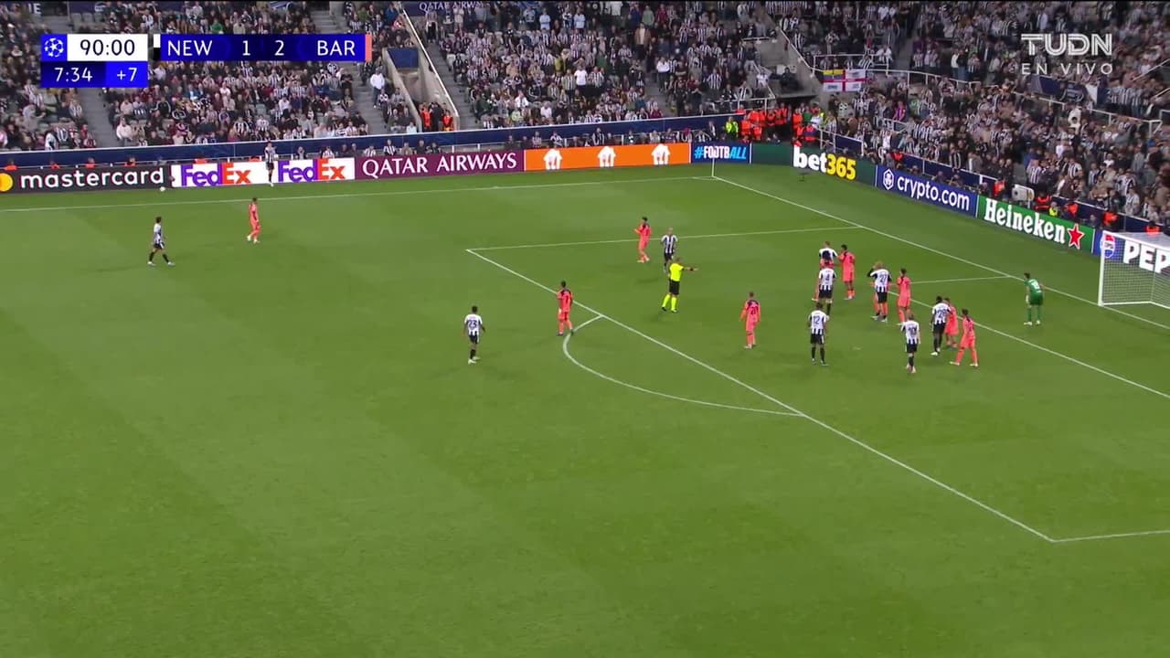 ¡TIRO ATAJADO! disparo por Sandro Tonali.