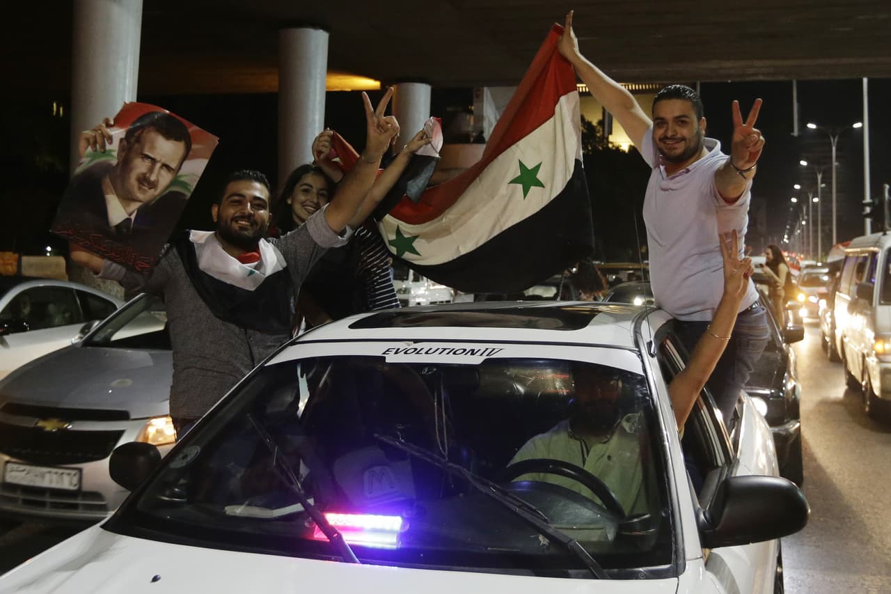 En las calles de Damasco, asotadas en el último tiempo por la guerra, miles de fanáticos se hicieron sentir para celebrar esta gesta deportiva.