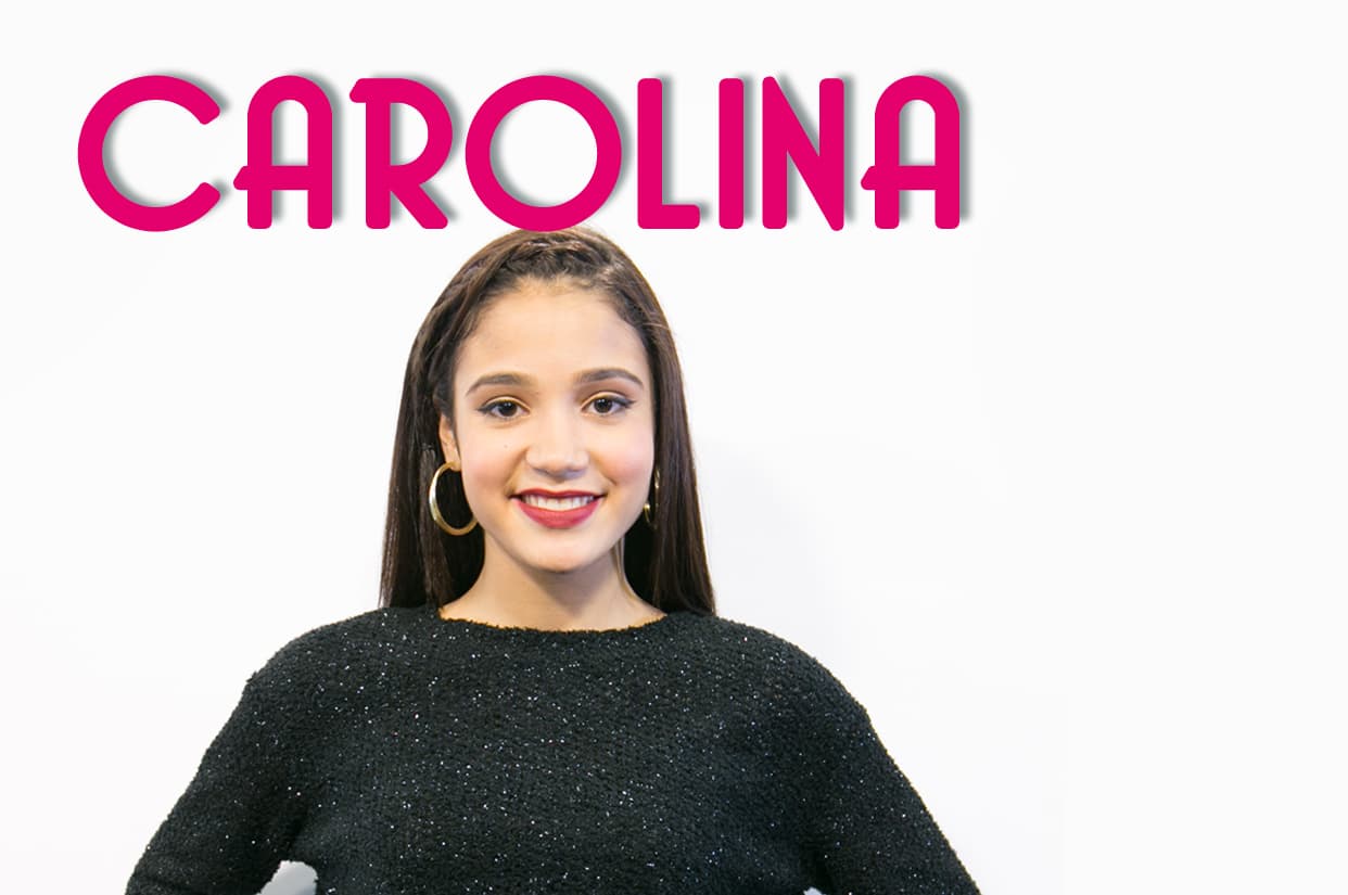 Carolina, dominicana de Boston, fue aceptada a Harvard pero decidió seguir su corazón y participar en La Banda.