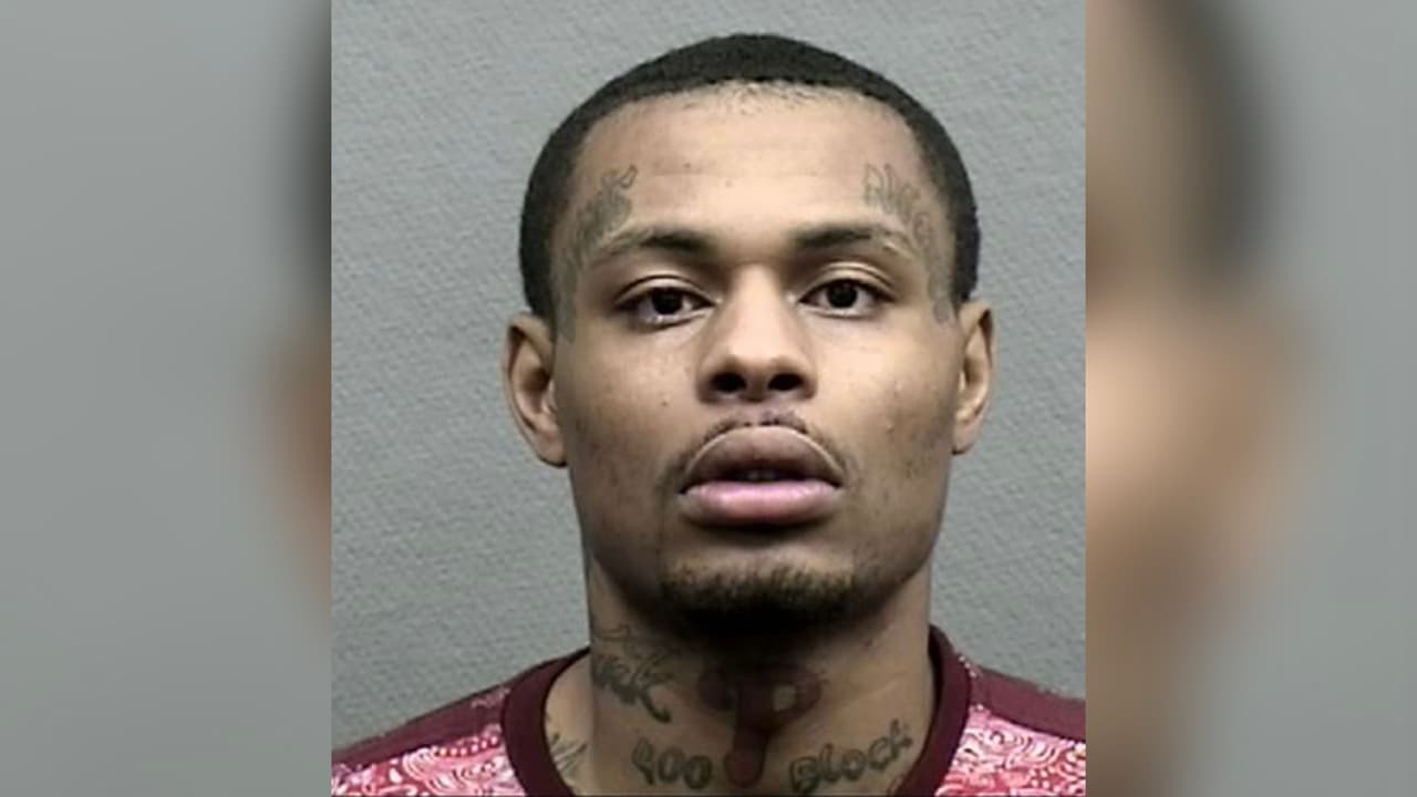 <a href="https://www.univision.com/local/houston-kxln/condenan-a-javan-oxavia-williams-por-muerte-de-charlie-bennett-jr-y-tonius-wayne-frank-en-houston-video">Javan Oxavia Williams</a>, de 30 años, fue condenado a cadena perpetua por las muertes de dos hombres en 2017.