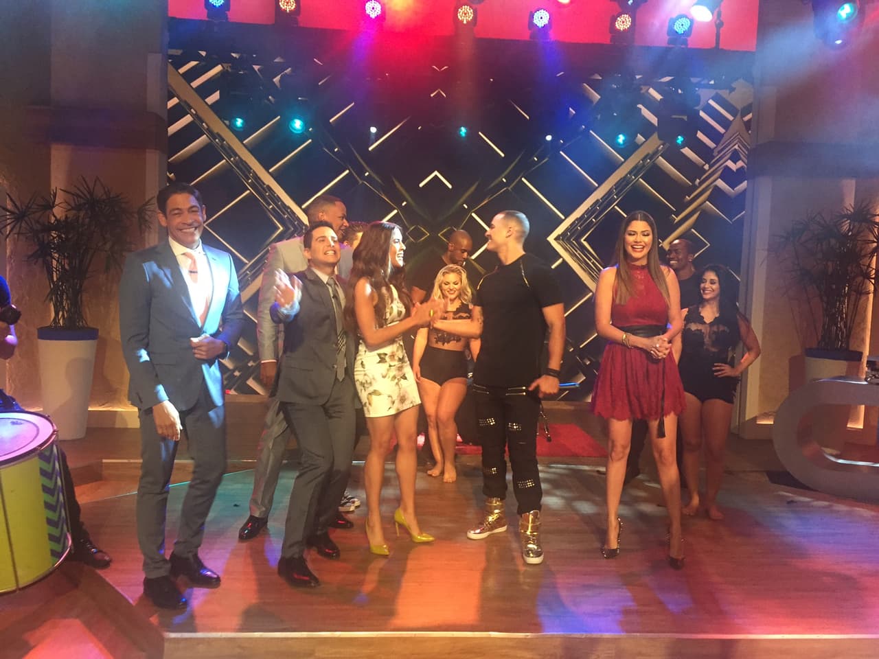 Jason Cerda prendió a su público con su música.