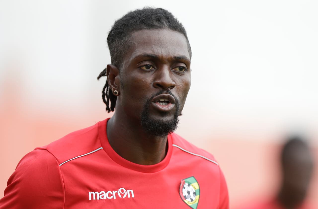 Adebayor se niega a ser solidario por el coronavirus