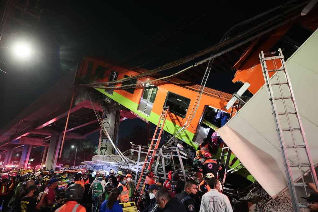 En la noche del lunes 3 de mayo, Ciudad de México vivió un terrible accidente que tiene en vilo a todo el país.