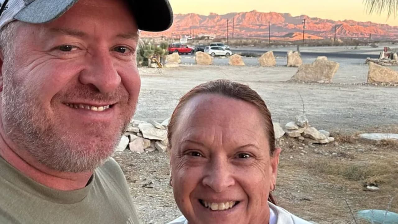 Acampada en el río Guadalupe terminó con un bombero desaparecido y una mujer en un árbol