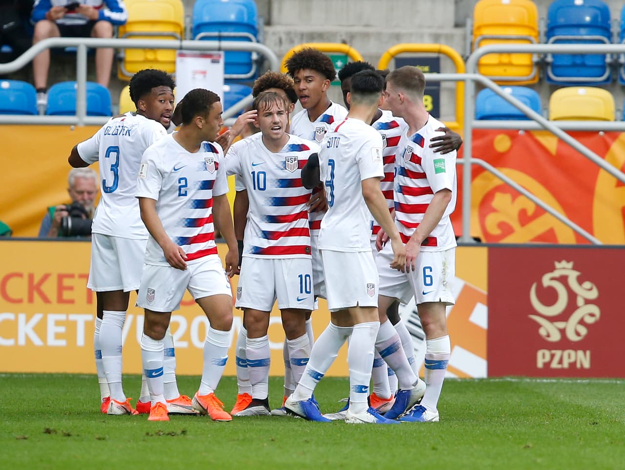 El empate hacía algo más de justicia en este juego, pero aún faltaba más por verse en esta serie de Cuartos de Final.