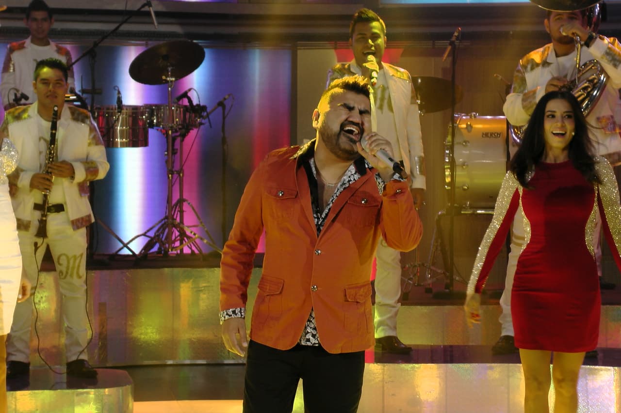 Mimoso y los Chicos Pop deleitaron a su público antes de que acabara el 2015.