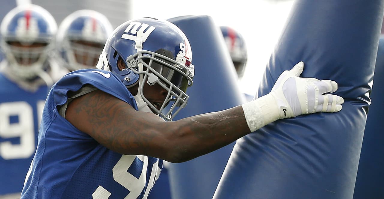 El liniero defensivo Jason Pierre-Paul entrenó con miras a iniciar con los Giants