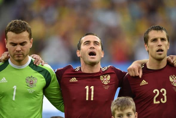 La Rusia de Fabio Capello tuvo una grata presentación en la eliminatoria tras el fatídico Mundial de Brasil, pues aplastó 4-0 a Liechtenstein con dos autogoles más los tantos de Kombarov y Dzyuba.