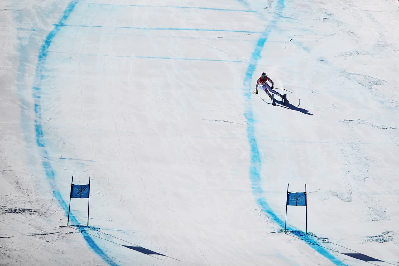 Sin embargo, en una curva Lindsey se abrió mucho y perdió tiempo valioso en la lucha por la presea dorada o el podio.