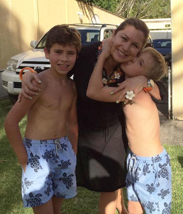 Hace una semana, Yadhira Carrillo volvió a decir que siempre le ofrecía ayuda a la ex de Juan Collado: "Siempre que la veo, yo la abrazo. Le digo: ‘¿Cómo estás? Tus niños están preciosos, eres una mamá preciosa, te admiro, te felicito, si necesitas algo cuentas con nosotros. Siempre, mi casa es tu casa, cuentas conmigo’. Yo sí lo he hecho muchas veces y lo seguiré haciendo toda mi vida porque así soy yo”, afirmó para Ventaneando. 
<br>