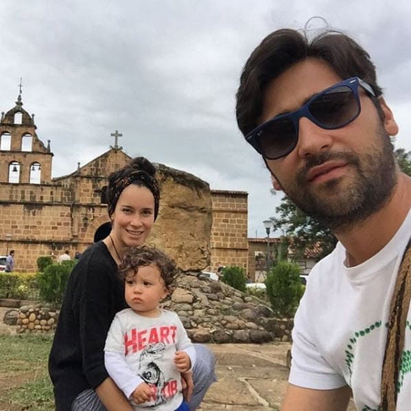 Aprovechó para enviar un mensaje fraternal a quienes han pasado por la misma situación: "Le mando un abrazo desde el corazón a todas las mujeres y familias que han pasado por esta prueba y los invito a llorar juntos para sanar, pero también los invito a mirar cuál fue el mensaje que nos trajo ese angelito sabio que nos escogió y no fue de casualidad. Si alguien quiere compartirme su historia, su proceso, acá estamos para apoyarnos entre todos, para darnos amor y para seguir adelante. Muchas personas necesitan ayuda profesional para estos duelos, si te sientes en un hueco muy oscuro busca ayuda. Les mando un abrazo desde mi corazón", finalizó.